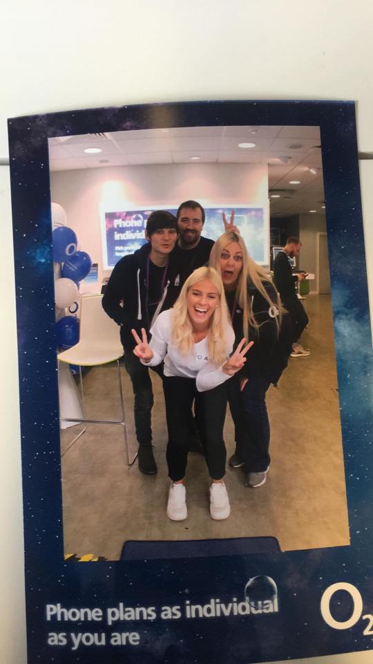 O2 – 12 Branded Magic Mirrors with branded prints in stores nationwide Picture Blast Photo Booth Hire