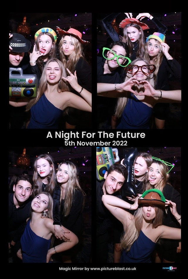 <h1 style="text-align:left; font-size: 25px; ">Your 4 Different Photo Booths Quotation:</h1> Picture Blast Photo Booth Hire